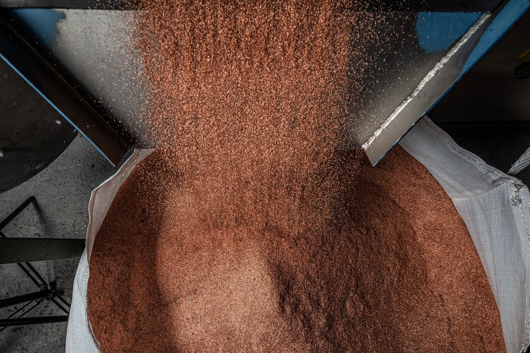 coco peat and chips packaging